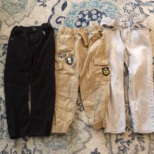 -Boys 5T Bundle of 2 jeans & 1 cargo jogger TCP
